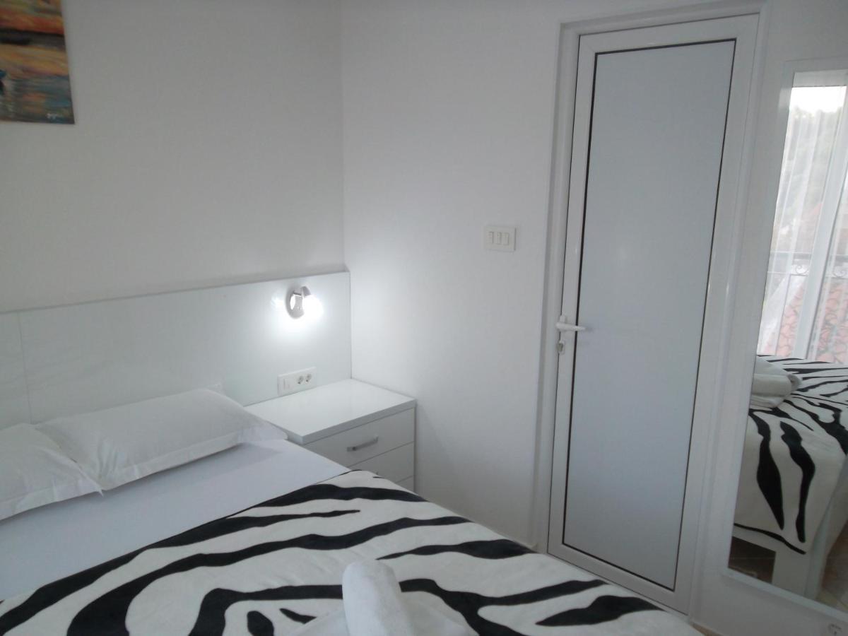 Guest House 4M Petrovac 外观 照片