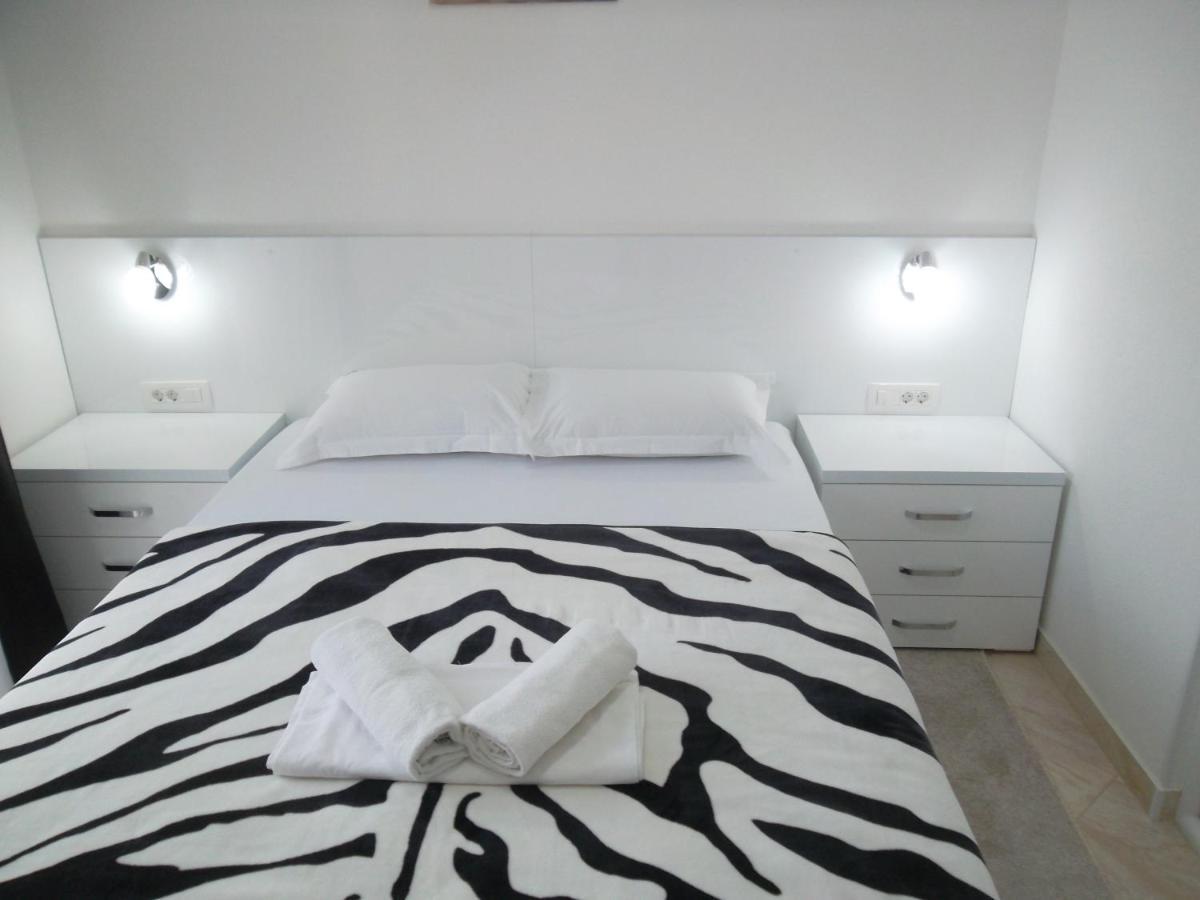 Guest House 4M Petrovac 外观 照片