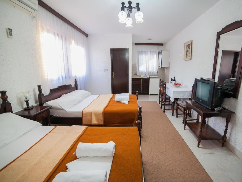 Guest House 4M Petrovac 客房 照片