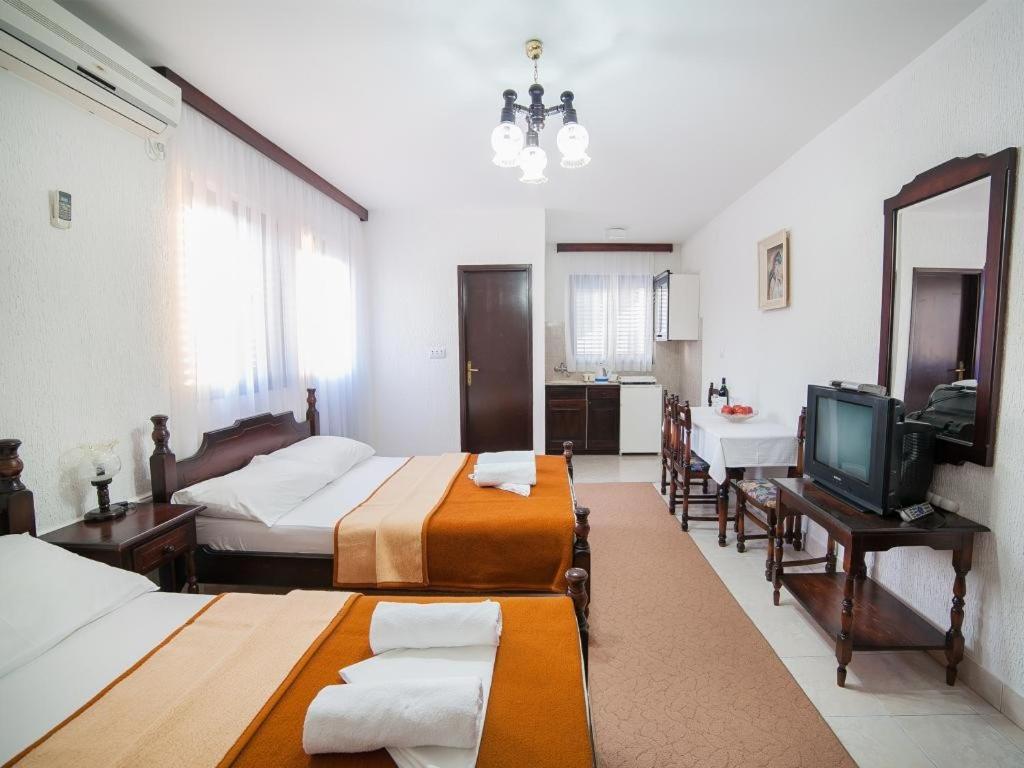 Guest House 4M Petrovac 客房 照片